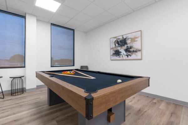 Ikon-09559-2048x1365 Ikon-09559-2048x1365