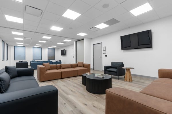 Ikon-16-2048x1365 Ikon-16-2048x1365