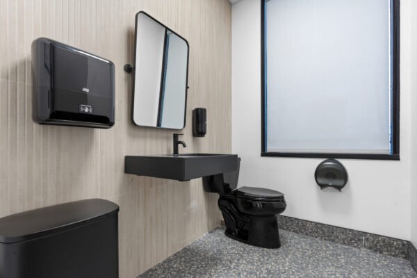 Ikon--2048x1365 Ikon--2048x1365